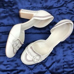 Gianni Bini Amalia Heels - Ivory w/Brown Stitching